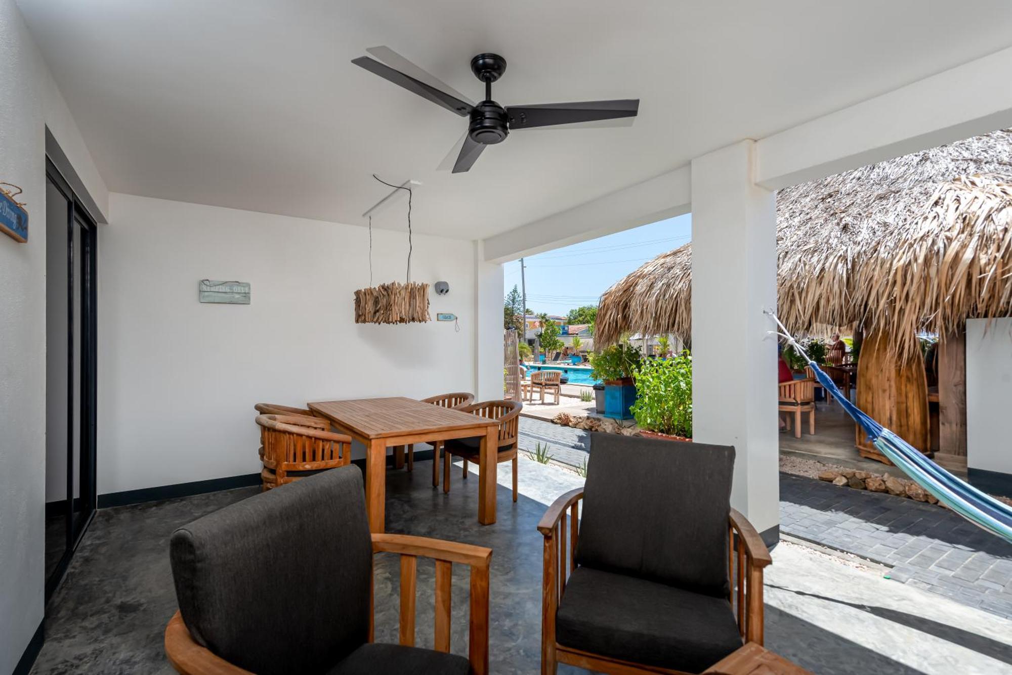 Bloozz Resort Bonaire Playa Esterno foto