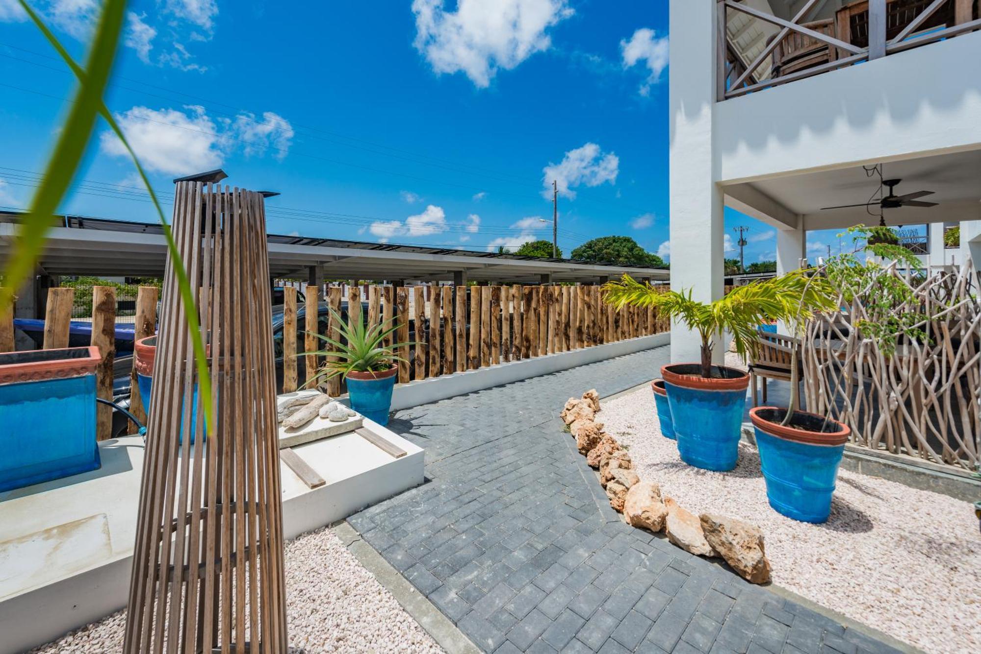 Bloozz Resort Bonaire Playa Esterno foto
